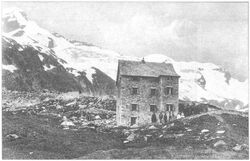 Die Rostocker Hütte kurz nach der Errichtungauf einer aus dem Jahr 1912 stammenden Aufnahme Die Rostocker Hütte kurz nach der Errichtung auf einer aus dem Jahr 1912 stammenden Aufnahme